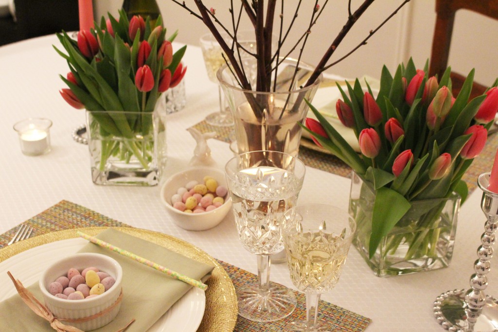 Modern Pineapple Easter Table 2